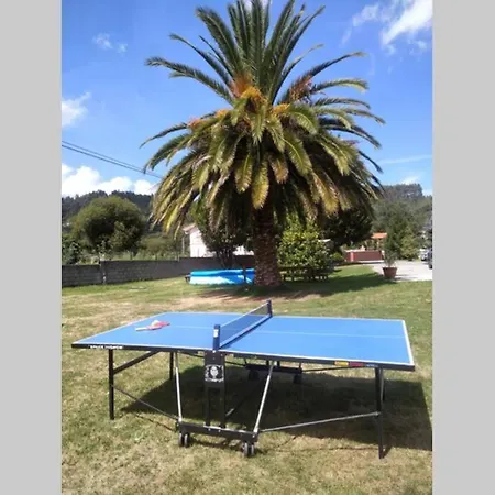Semesterbostad En El Centro De Cantabria , Con Piscina.