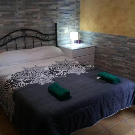 Semesterbostad En El Centro De Cantabria , Con Piscina. *