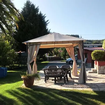 En El Centro De Cantabria , Con Piscina.