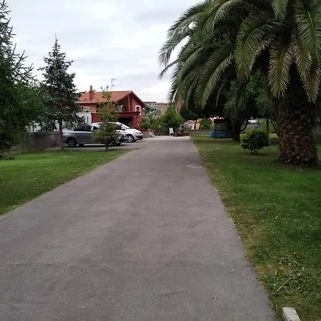 En El Centro De Cantabria , Con Piscina. * Torrelavega